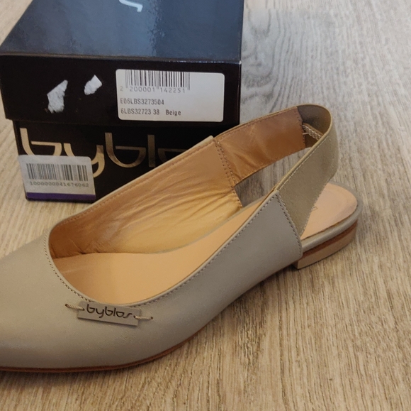 BYBLOS (made in Italy) Beige Ballet Genuine Leather Flats - Picture 8 of 16